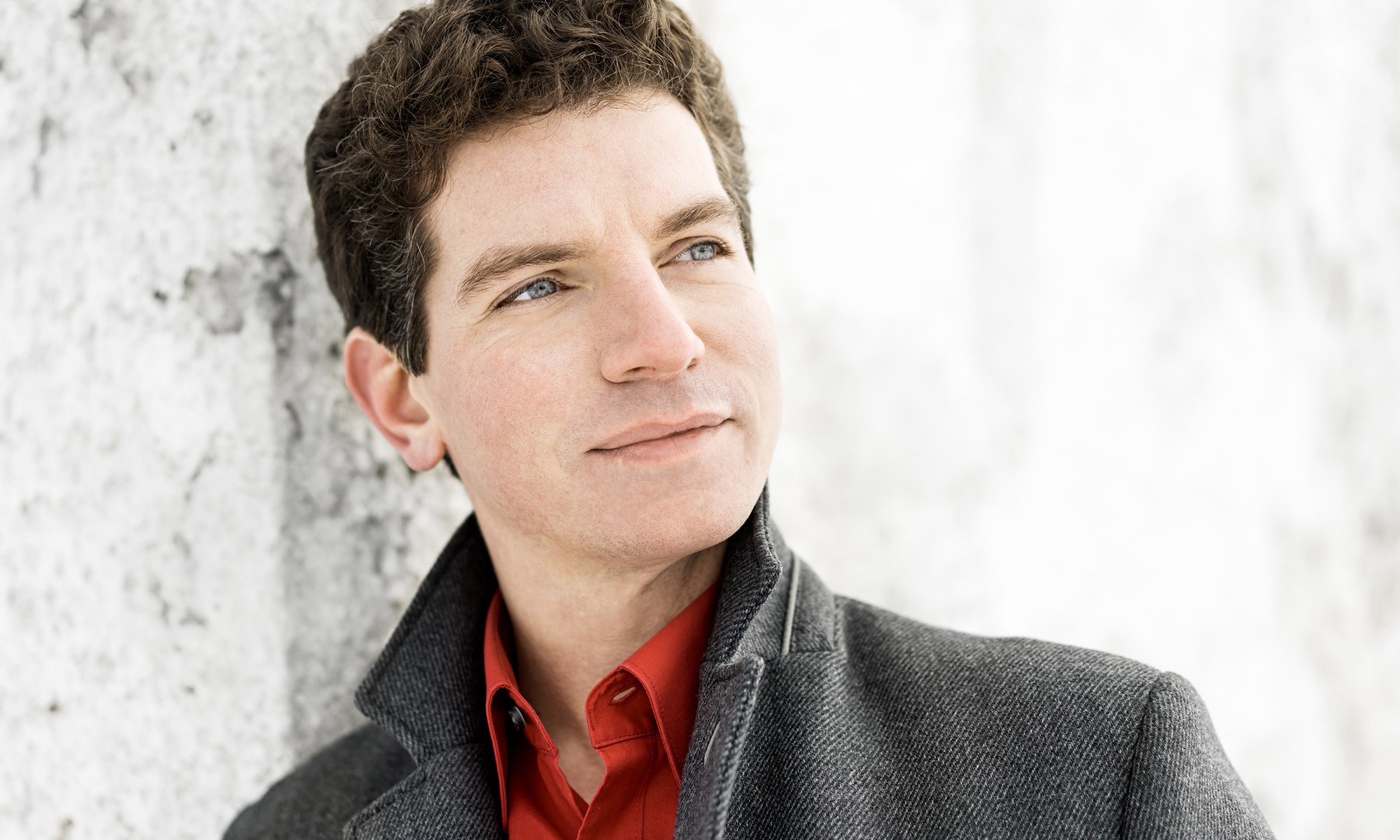 Der Bass-Bariton Matthias Bein studierte er Gesang an der Hochschule für Musik und Theater München bei Michelle Breedt und singt am Theater Trier.