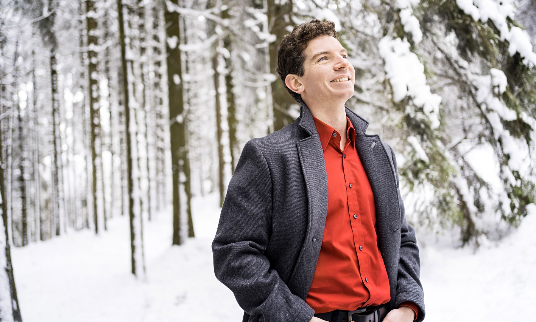 Der Bass-Bariton Matthias Bein studierte er Gesang an der Hochschule für Musik und Theater München bei Michelle Breedt und singt am Theater Trier.