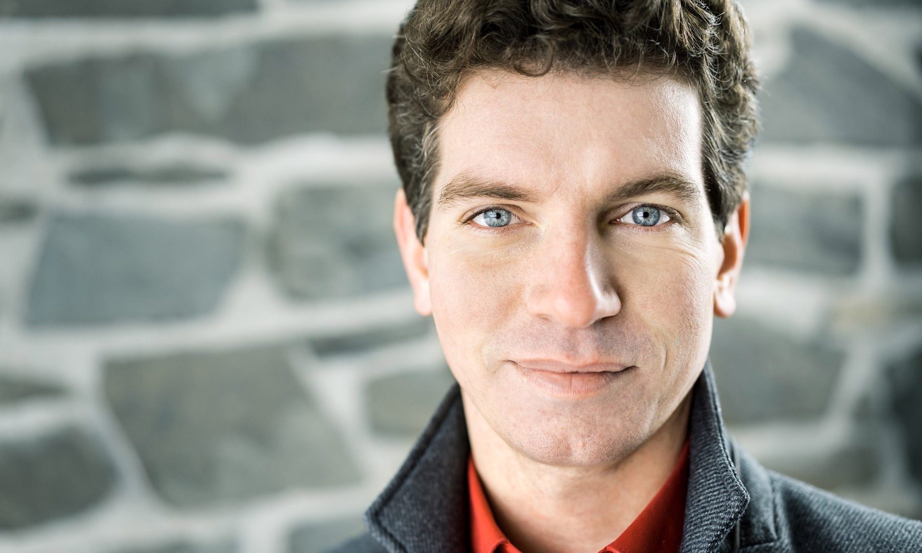 Der Bass-Bariton Matthias Bein studierte er Gesang an der Hochschule für Musik und Theater München bei Michelle Breedt und singt am Theater Trier.