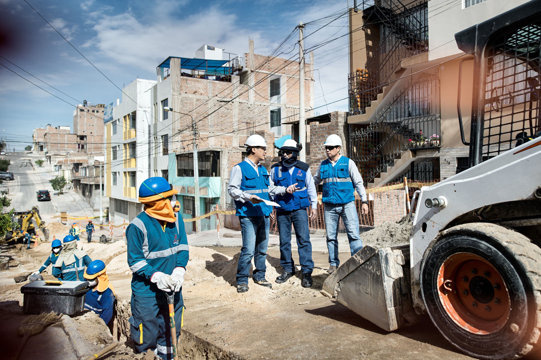 In Arequipa überwacht der TÜV-Rheinland die Installation von Erdgasleitungen.