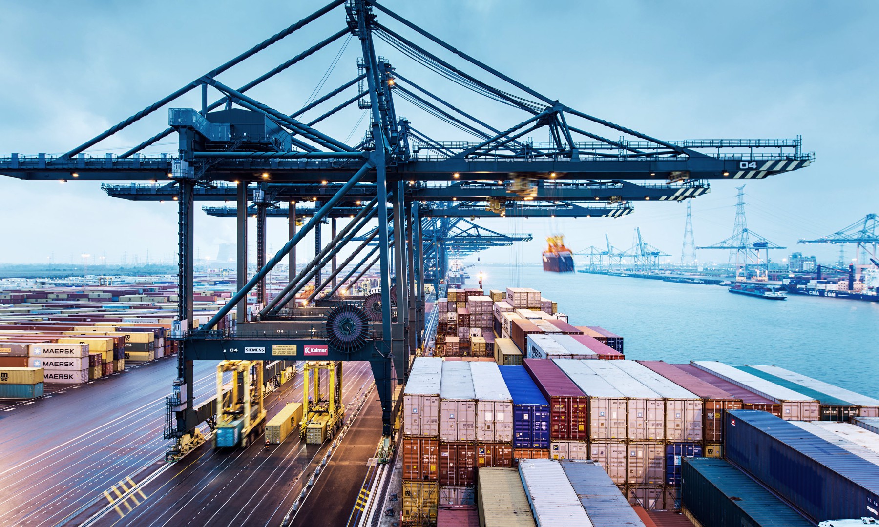 Im Hafen von Antwerpen