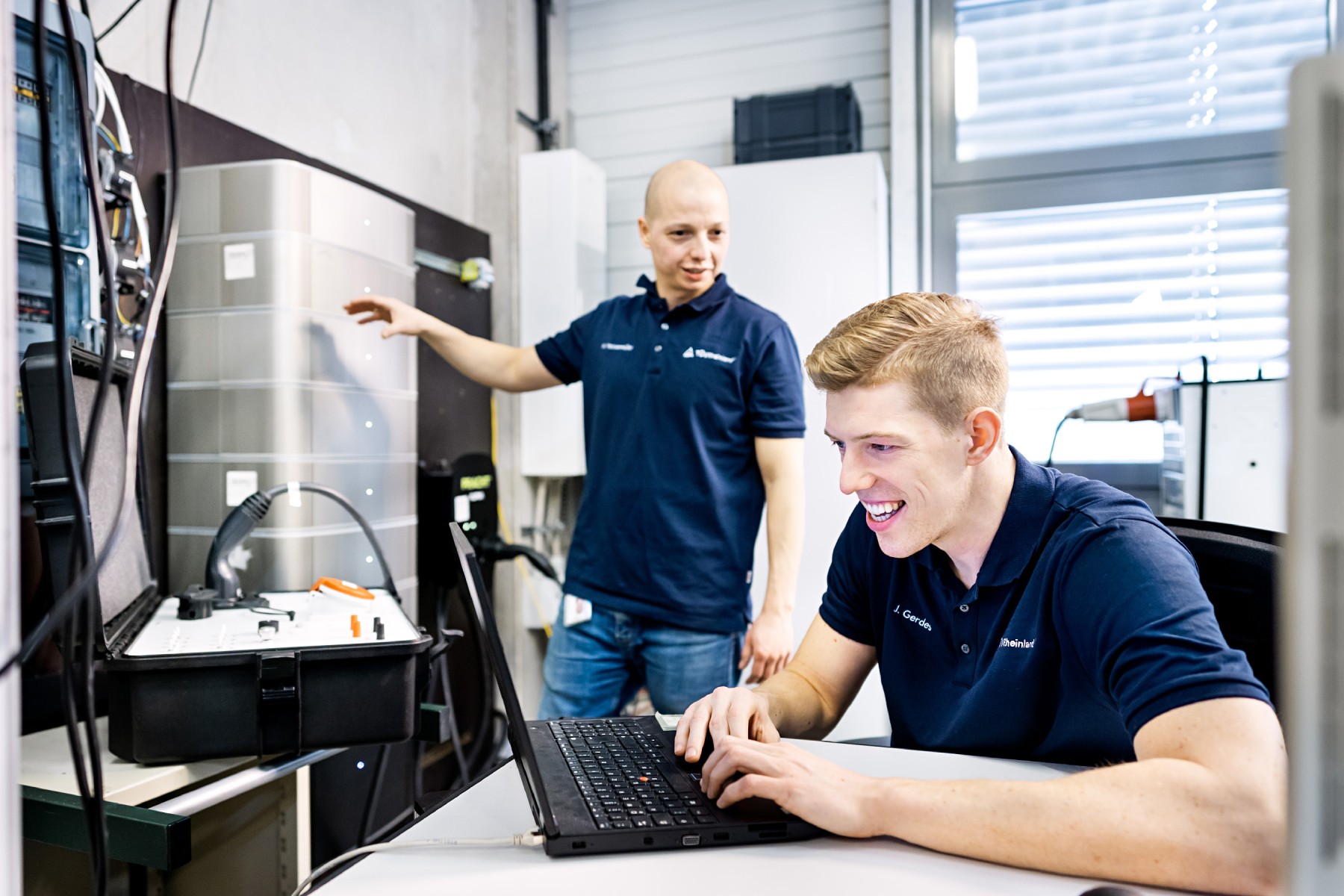 Das Solarlabor des T&Uuml;V Rheinland in K&ouml;ln ist eines der weltweit gr&ouml;&szlig;ten Labore zur Pr&uuml;fung von Solarmodulen.
