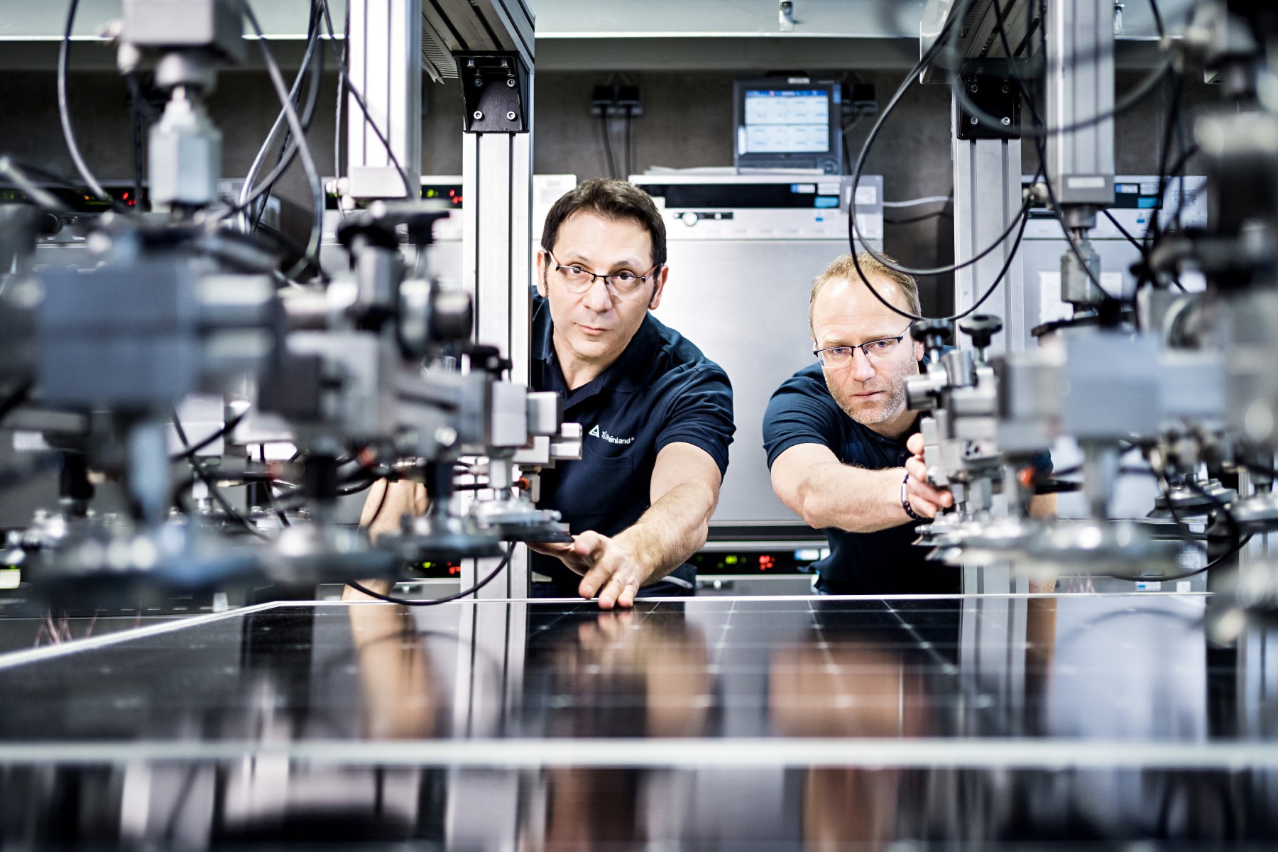 Das Solarlabor des T&Uuml;V Rheinland in K&ouml;ln ist eines der weltweit gr&ouml;&szlig;ten Labore zur Pr&uuml;fung von Solarmodulen.