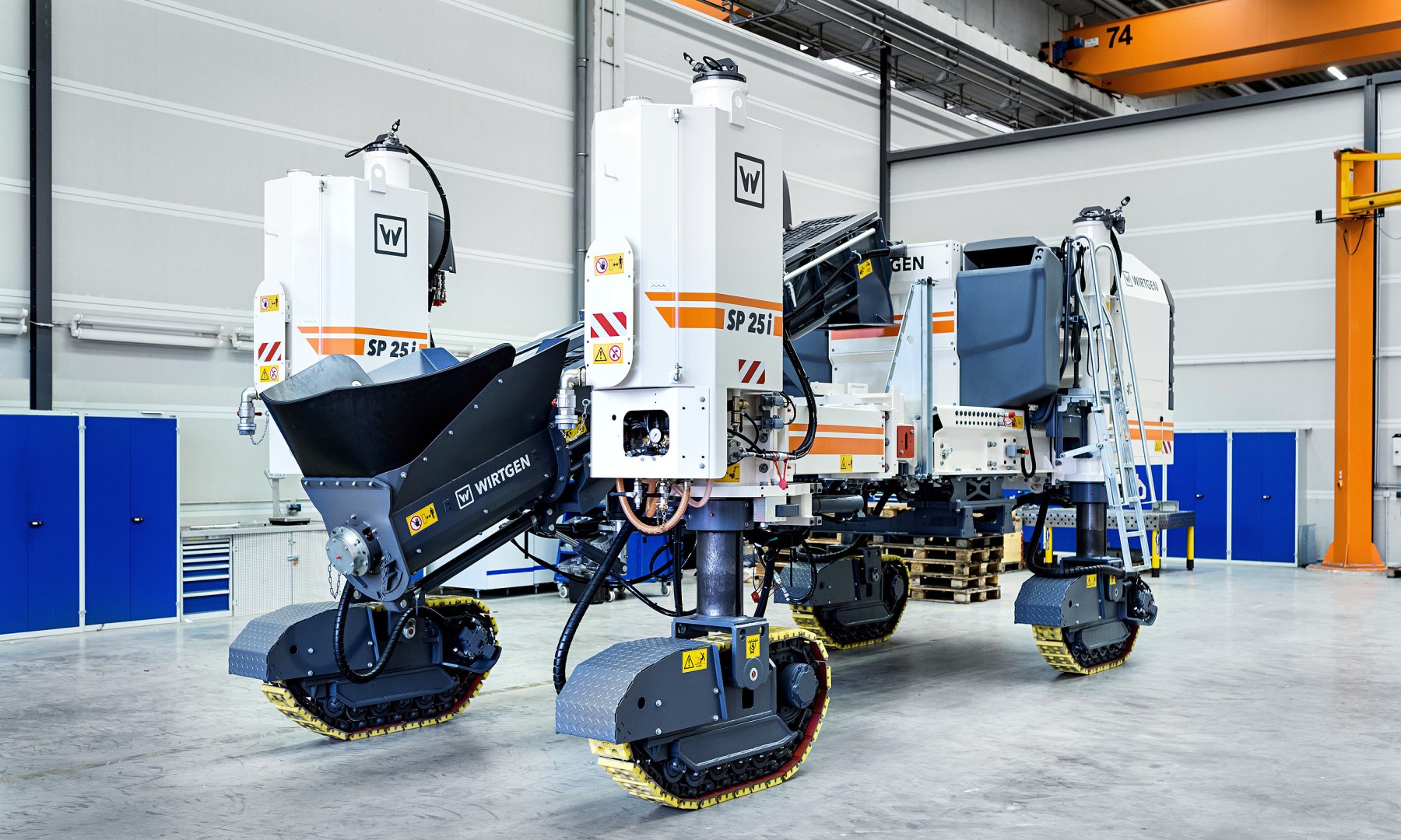 Wirtgen stellt in Windhagen in zahlreichen Produktlinien Strassenbaumaschinen her